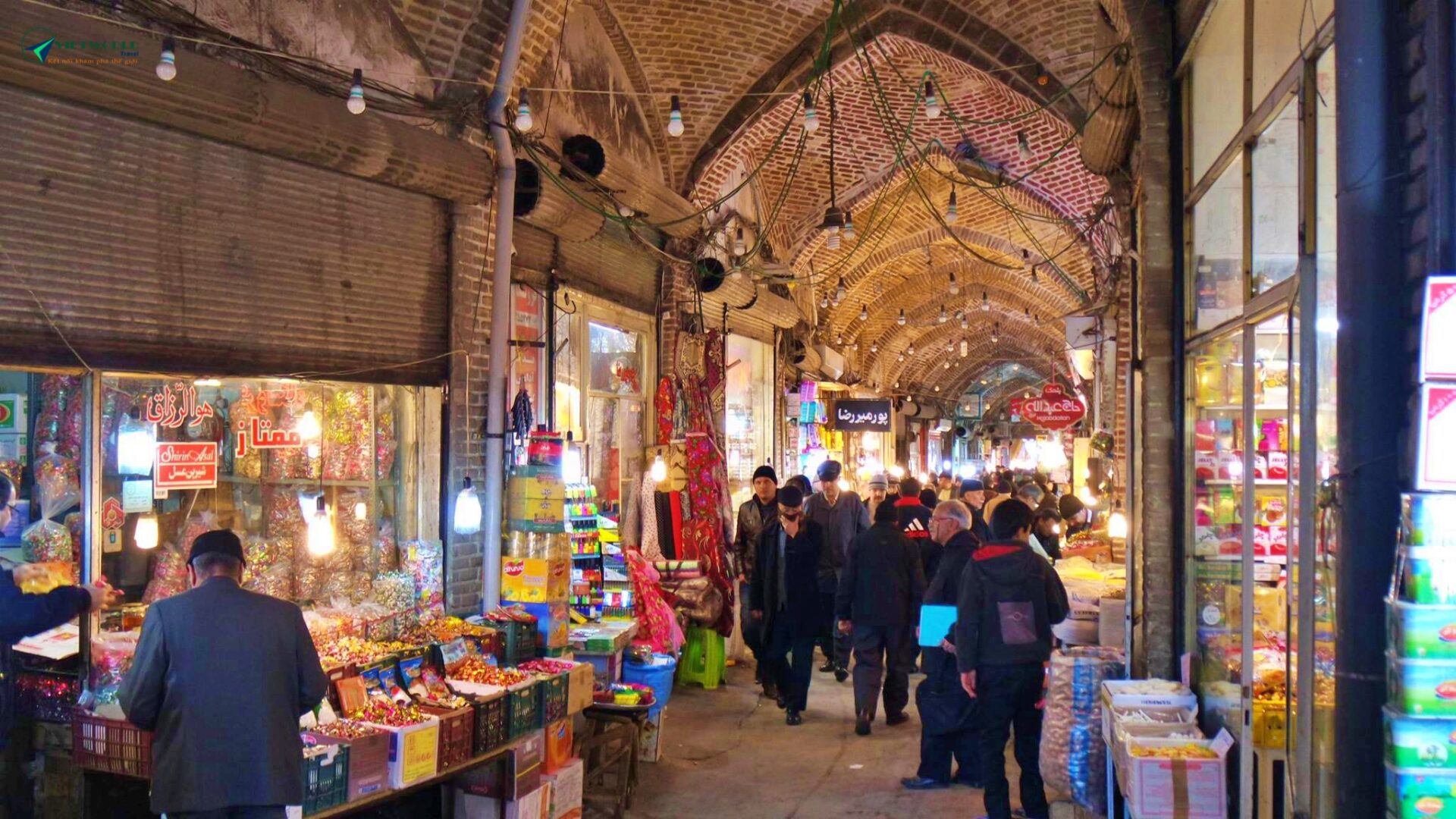 Du lịch Iran thăm Chợ Grand Bazaar Isfahan