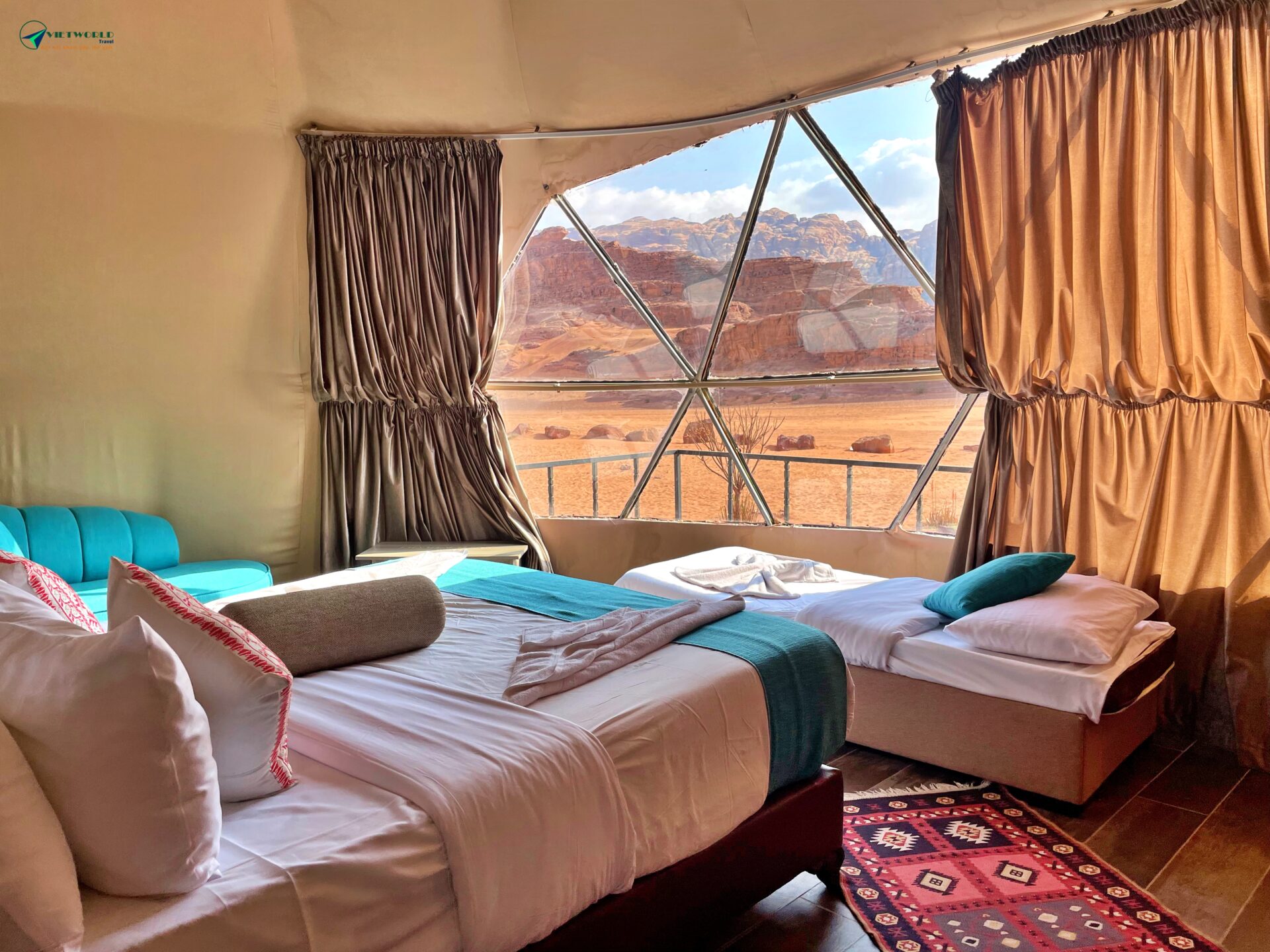 Phong tai Camp Wadirum magic scaled