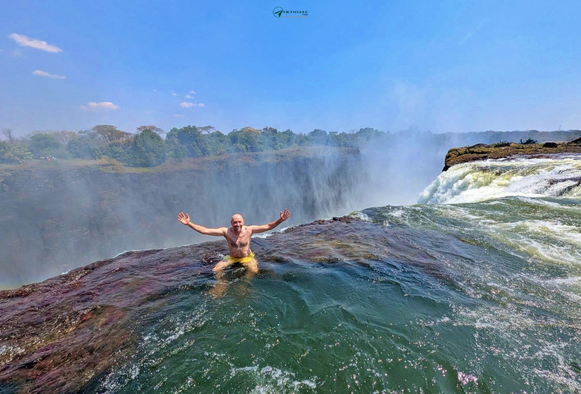 Bể bơi của Quỷ - Zambia 